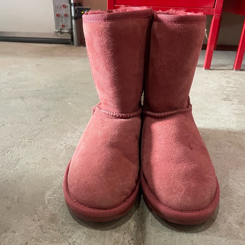 EMU fur inside boots
